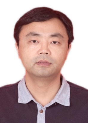 秦億榮