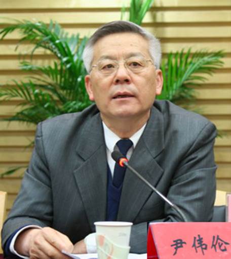 說(shuō)明: 中國(guó)工程院院士尹偉倫在評(píng)審會(huì)上發(fā)言