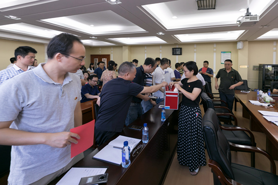 監(jiān)測中心黨總支召開換屆選舉大會(huì)